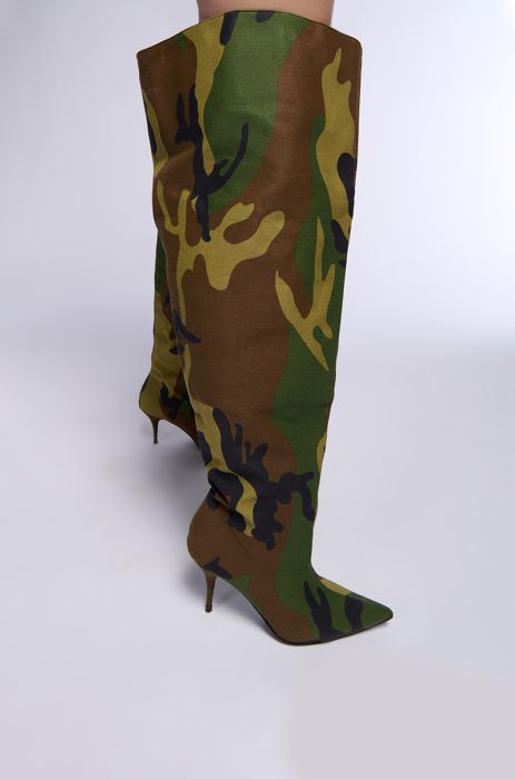 AZALEA WANG AMBY BUCKET BOOT IN GREEN