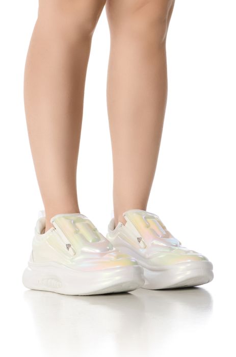 AZALEA WANG FRANCILLE HOLOGRAPHIC FUTURISTIC SNEAKER