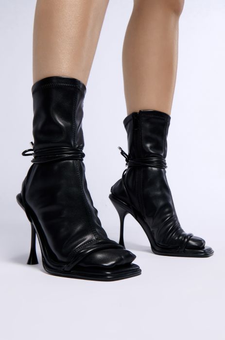 AZALEA WANG KOHINOOR BLACK FUTURISTIC SANDAL BOOTIE