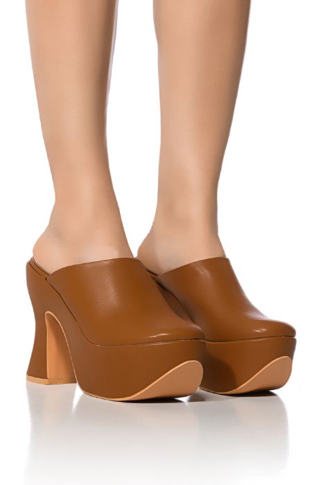 AZALEA WANG MINKA PLATFORM CHUNKY MULE IN TAN