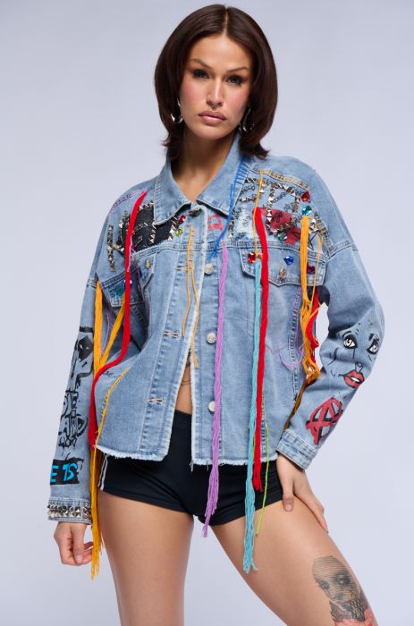 LOST IN THE CITY STUDDED YARN APPLIQUE DENIM JACKET IN BLUE