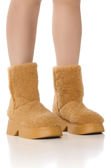 SNOW COZY SHERPA BOOTIE IN BEIGE