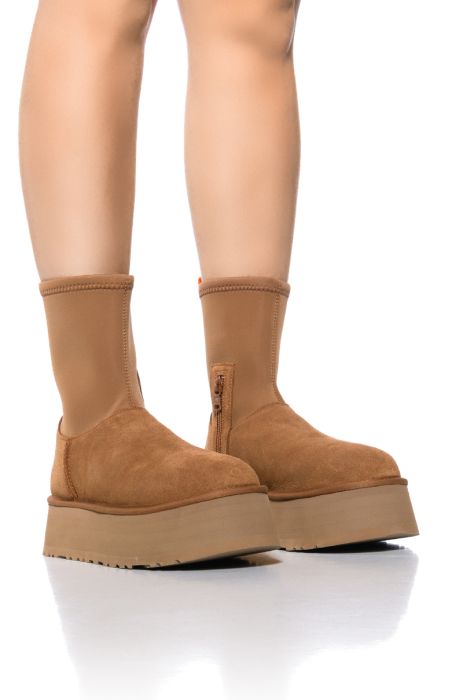 UGG CLASSIC DIPPER IN CHESTNUT